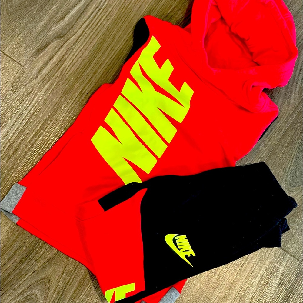 Nike Sweat suit